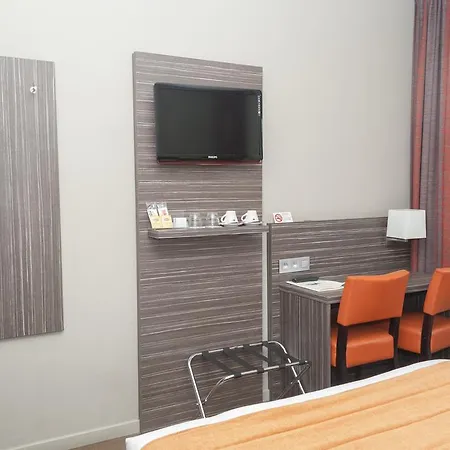 Castel Hotel 3*